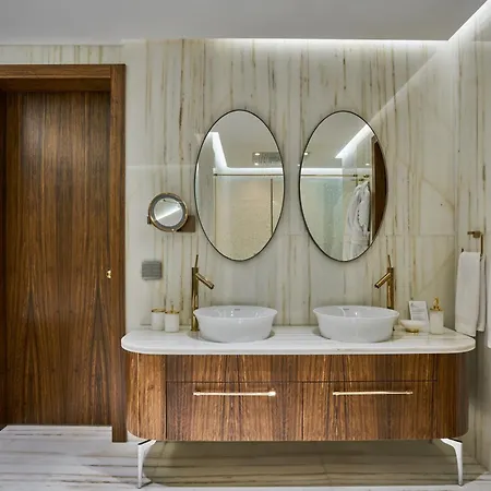 Hotel Rayelin Old Special Category *