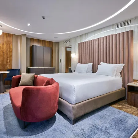 Rayelin Old Special Category Hotel *