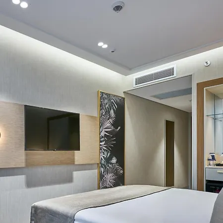 Rayelin Old * Istanbulská provincie